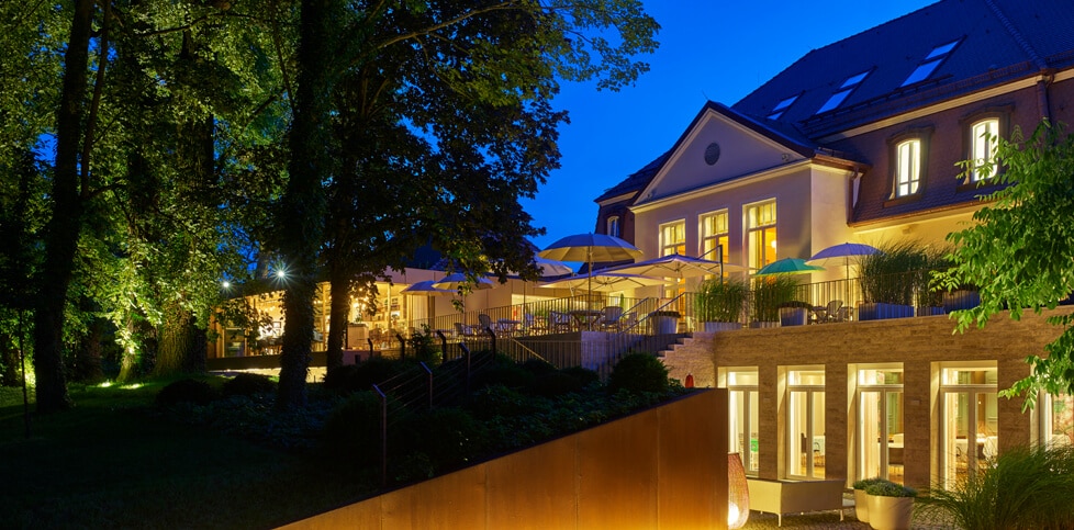 LA MAISON hotel Saarlouis - la maison hotel saarlouis architektur in der daemmerung - ARCHITECTURE